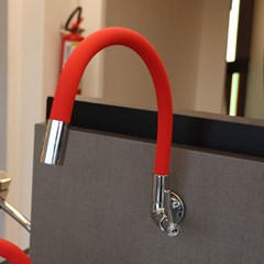 Torneira Cozinha Parede Soft Vermelho - Leão Metais