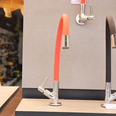 Torneira Cozinha Mesa Soft Vermelho C17 - Leão Metais